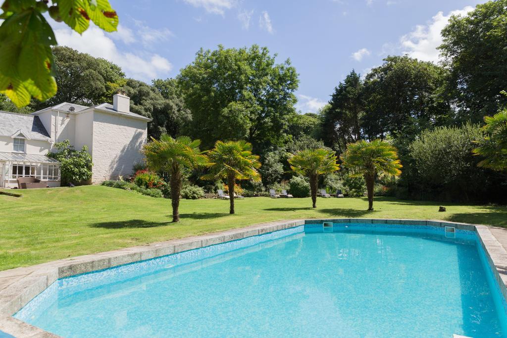 Red River Stables - Peaceful, Beautiful Grounds, Swimming Pool, Central Location For West Cornwall Camborne Εξωτερικό φωτογραφία