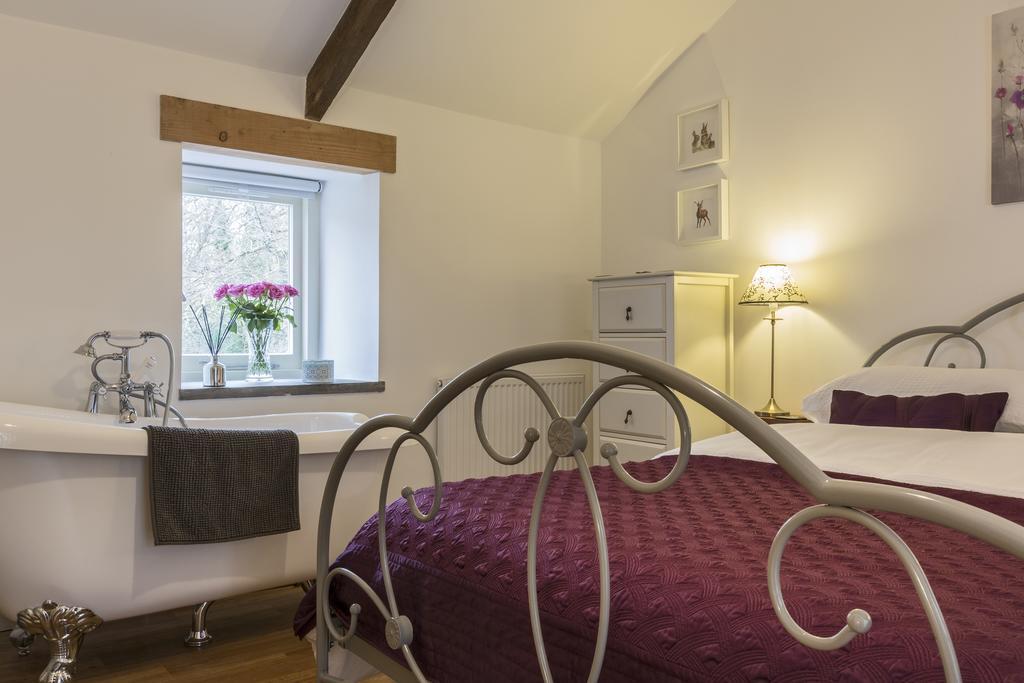 Red River Stables - Peaceful, Beautiful Grounds, Swimming Pool, Central Location For West Cornwall Camborne Εξωτερικό φωτογραφία
